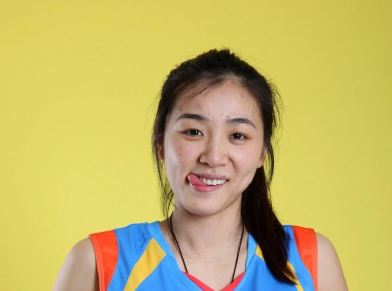 赵爽是wcba总冠军得主,也曾是中国女篮的一员.