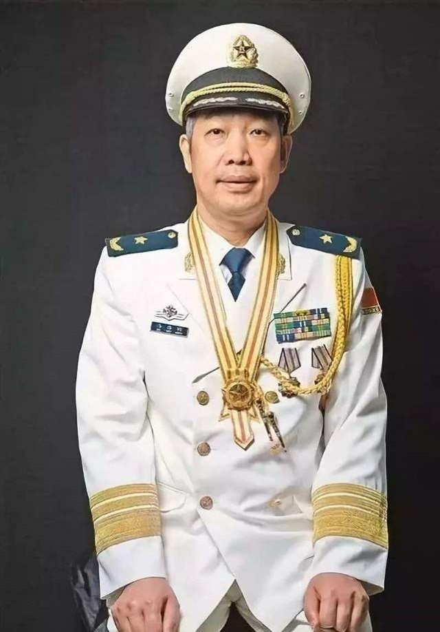 25岁解决世界性难题，为国家节省10亿元，获一等功的肖飞有多牛？