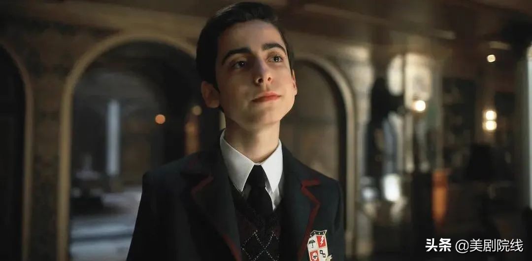 Netflix收视三连冠，爆款漫改美剧上线了