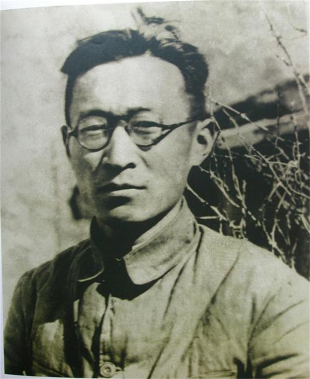 六大后、七大前实际主持中央工作的领导人是谁？