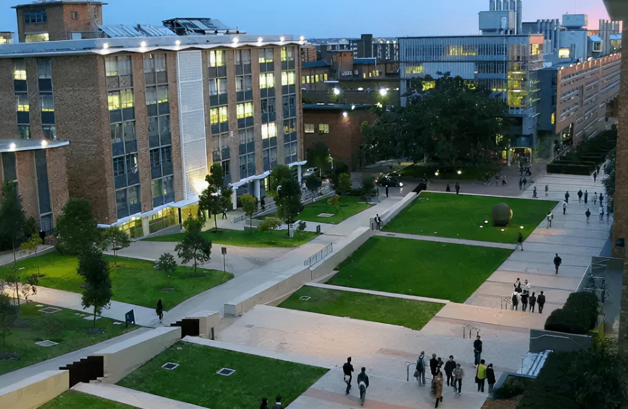 留学澳洲如何专业？澳洲八大这些专业收入最高，工作更有保障