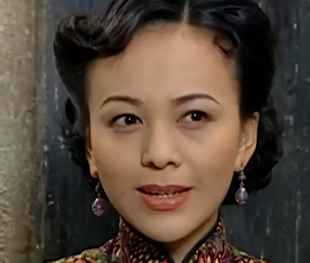 “自带凶相”的6位女星，五官凑在一起，不怒自威，不好惹