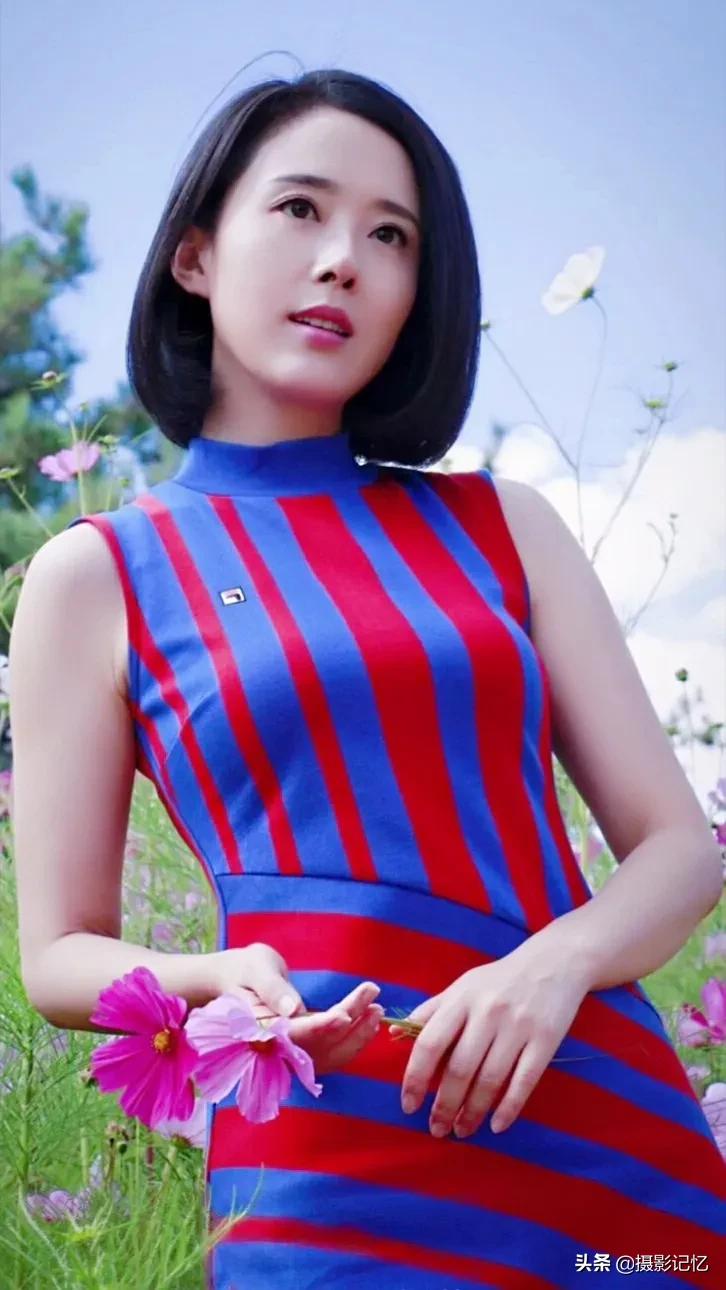 颜丹晨：美目浅笑惹人爱