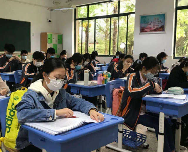 有4种证书被取消，学生考了毫无用处，别被割韭菜