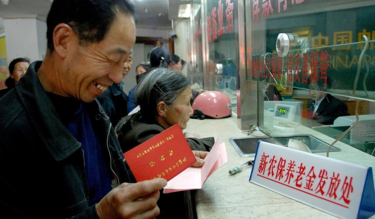 建立农民退休制，让农民“老有所养”，解决农村养老难！可行吗？