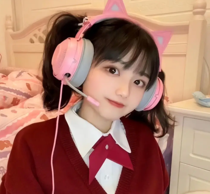 南京大学“土家族”女孩火了，气质甜美，简直是行走的招生简章