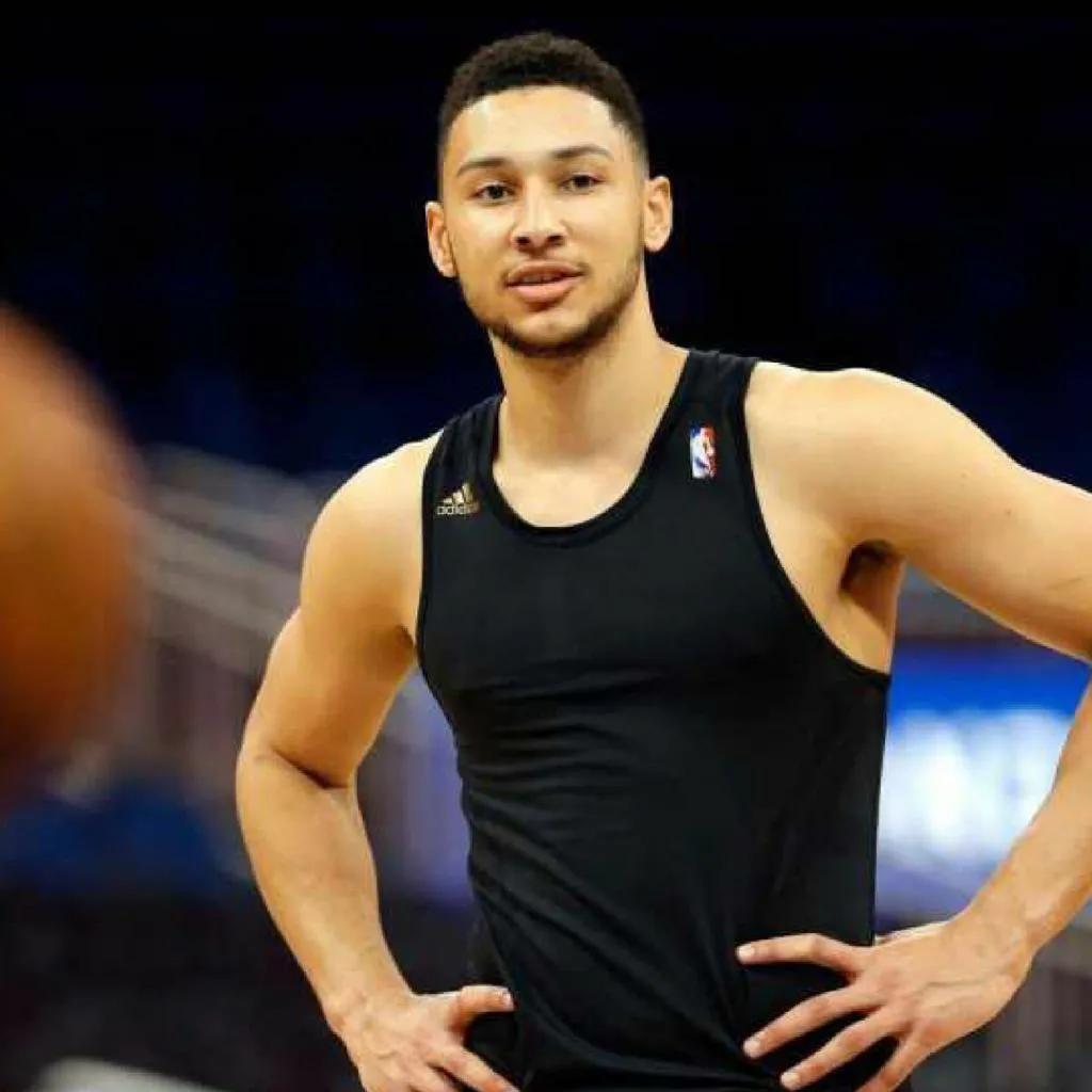 本西蒙斯生涯最高分(西蒙斯忠诚度19,武力值129,舍不得释放,继续招降