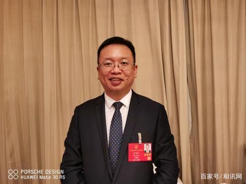 人大代表聂鹏举：推行生育三孩激励措施，高考加10-20分