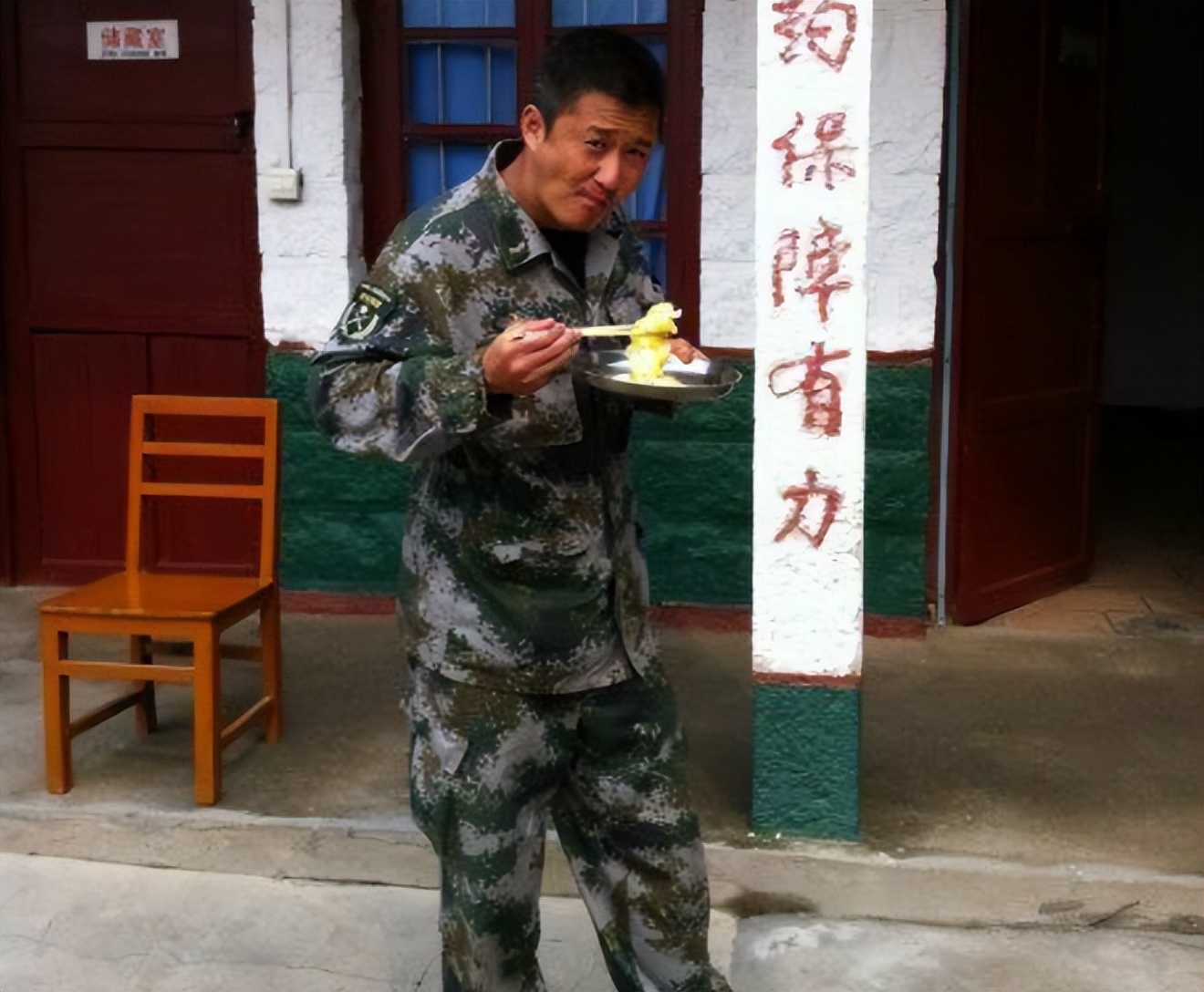 冯小刚遭人陷害，蔡国庆立过3次三等功，军旅男星为何如此优秀？