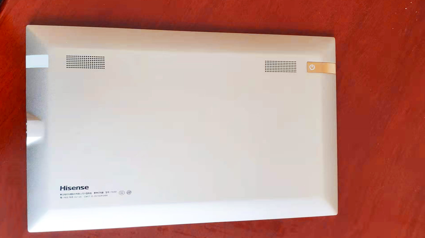 无摄像头的平板电脑，体验海信魔镜f6281，只剩三边等宽的2k屏幕