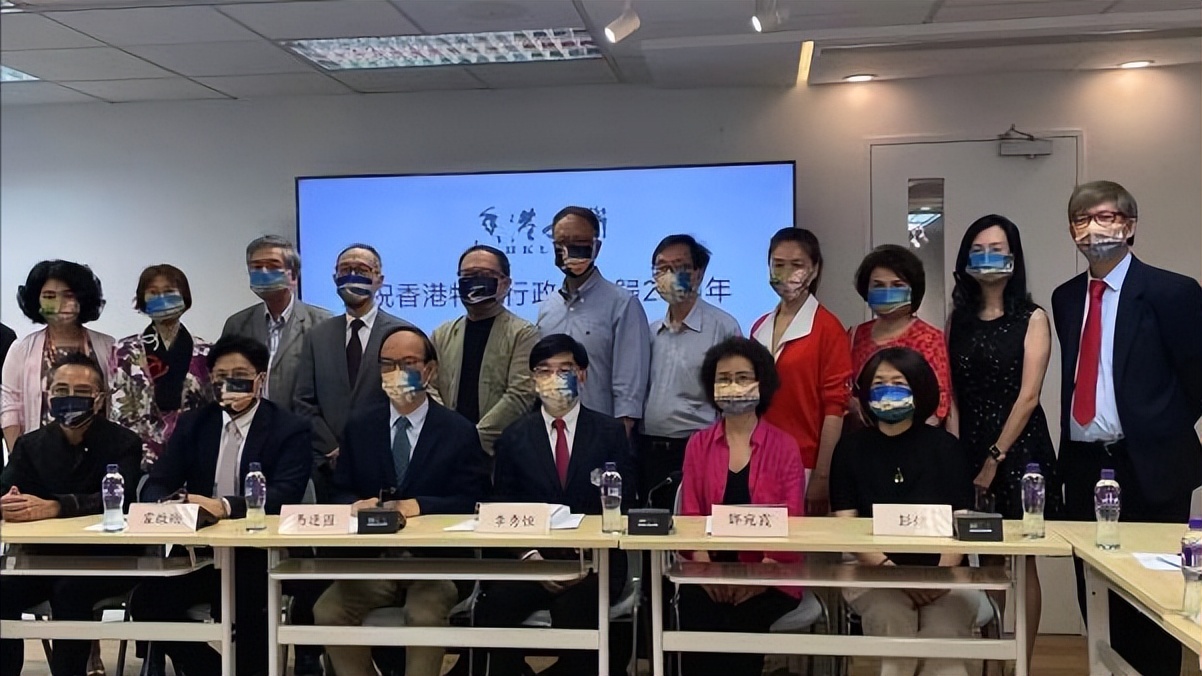 香港回归25周年，众星齐聚文艺晚会，新教科书修正，历史不容篡改