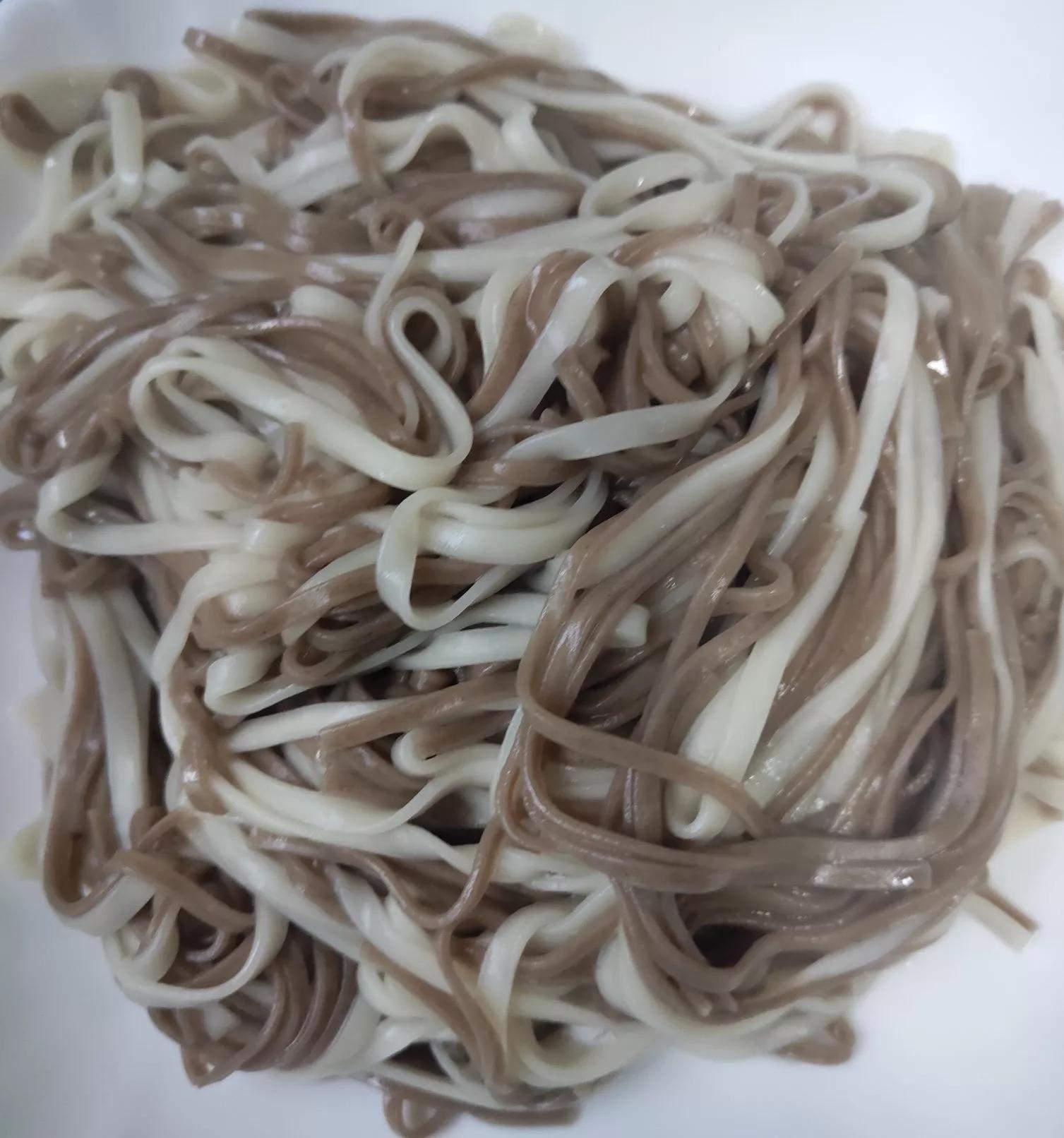 高三学生高考前体检 需空腹 家长独享美容健康菜 是什么美味？好吃吗