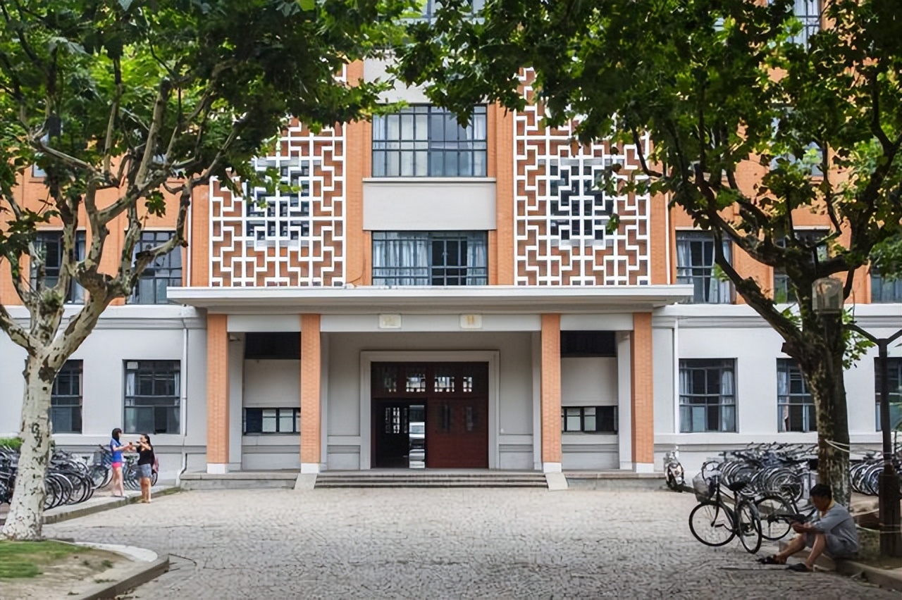 这三所院校简直是专科生的福音！考研招生数量大，上岸率还很高