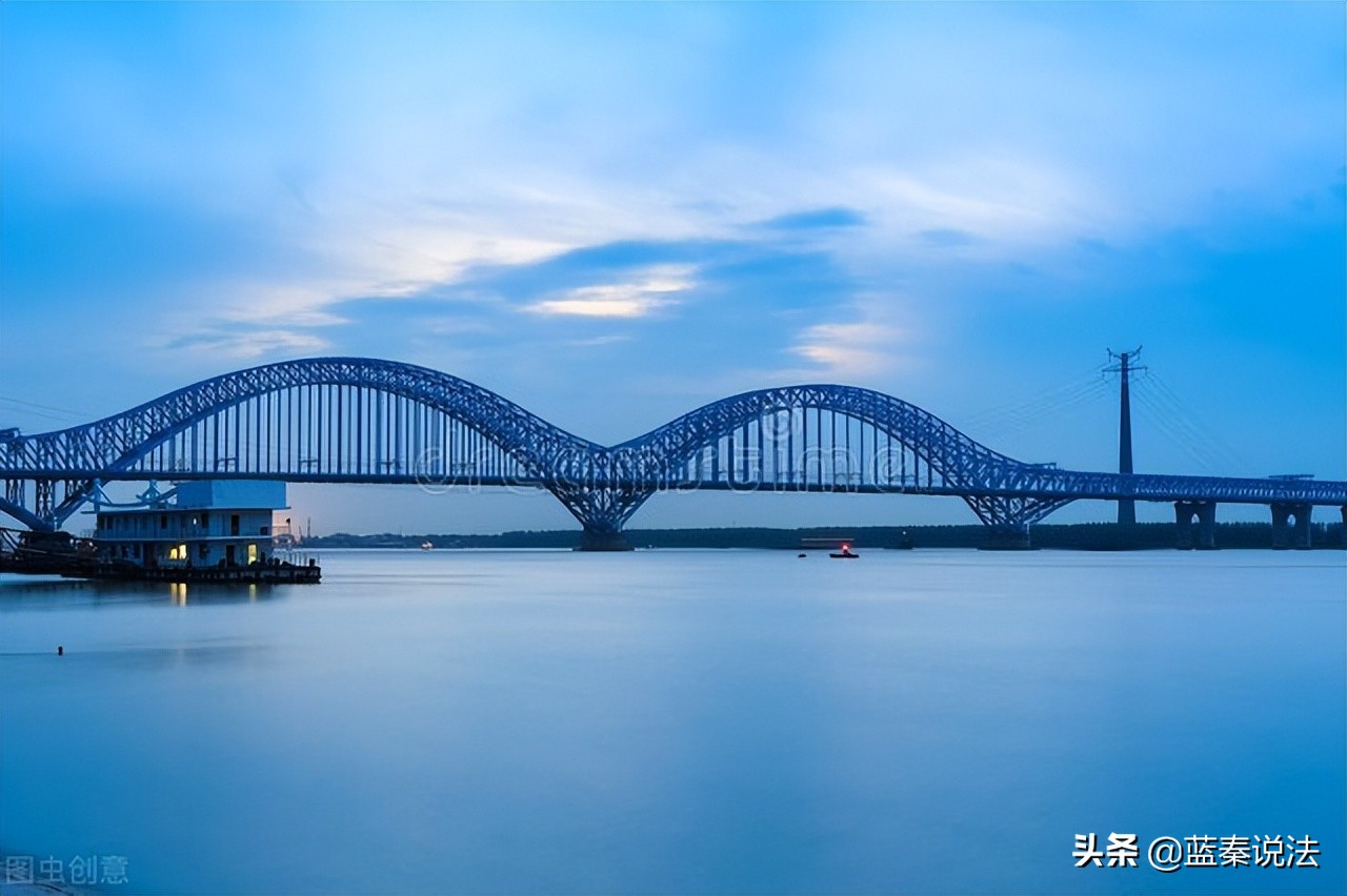 南京：以未缴纳土地出让金为由拒绝办证登记？法院判决：依法办理