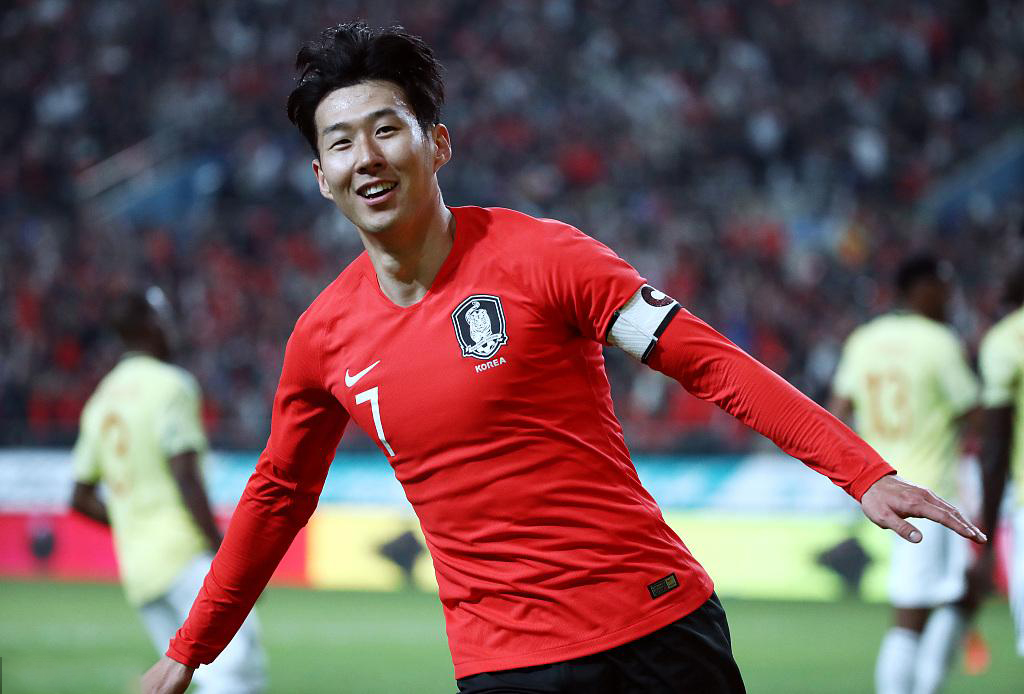 韩国足球最厉害的球员(在欧洲闪耀的韩国球员,"亚洲一哥"孙兴慜,登顶