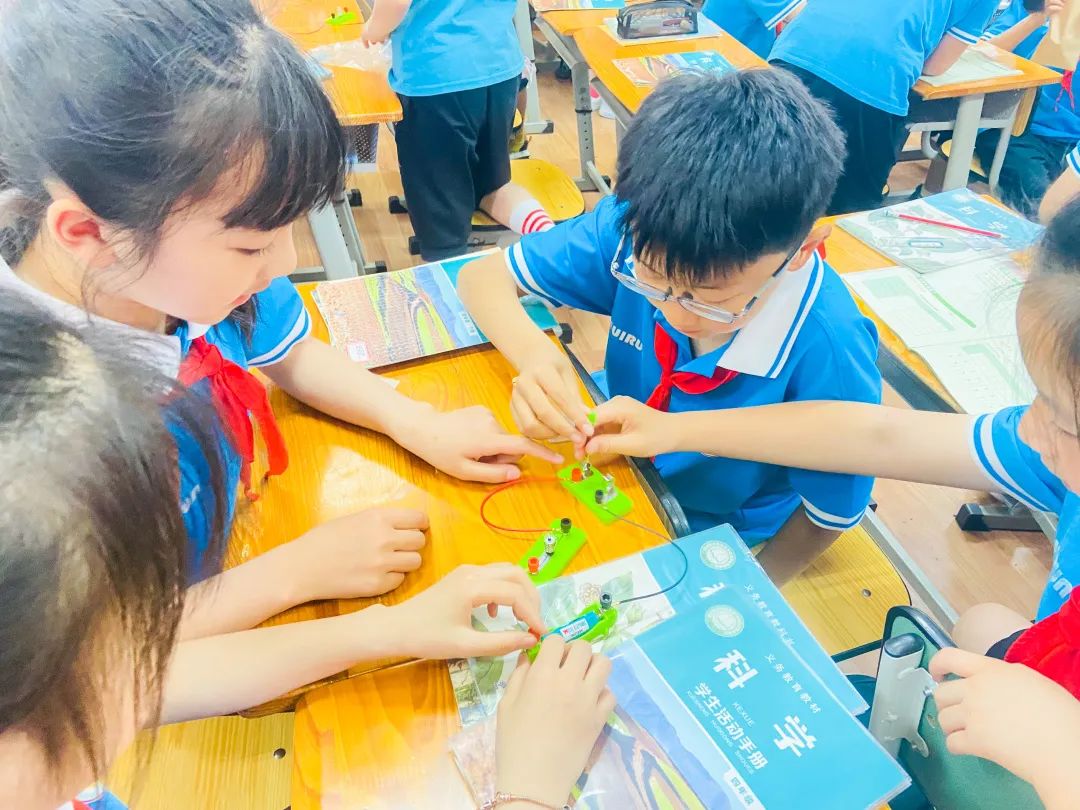 成都市双流区九江小学继续开展高质量课堂建设专项行动