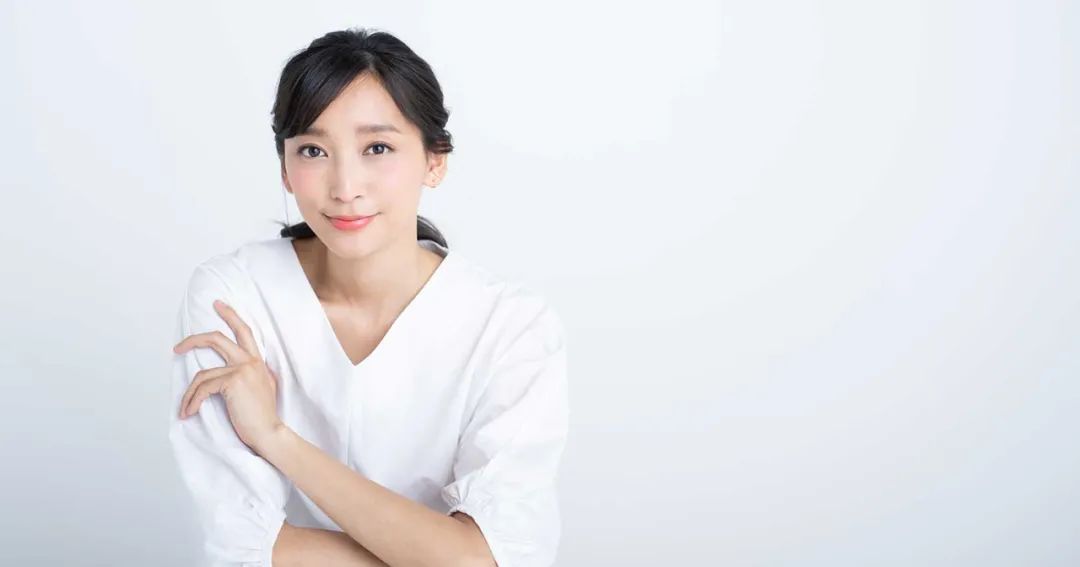 拍完新剧，日本这位“美强惨”女神就要移居海外了…