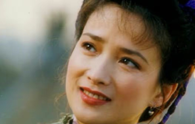 演员刘威：51岁老来得子，64岁还在拼命工作，儿子还小不敢老去