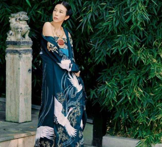 COSPLAY圈内还能这样钓鱼？二手衣服购买新操作-哪边嗨