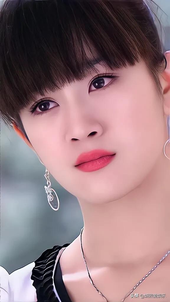 以前的张檬好美，清纯靓丽，气质出众