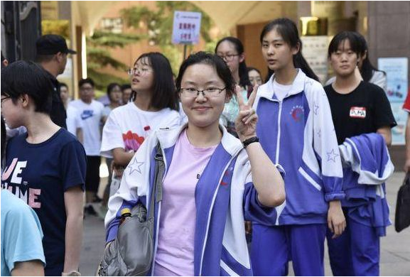 全国高中百强榜重新洗牌，衡水中学屈居第二，江苏表现差强人意