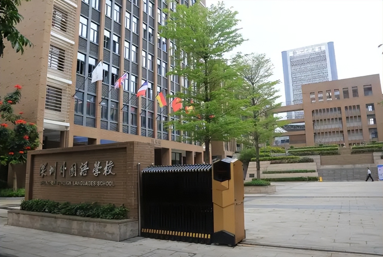 真厉害！广东省有56名学生保送清北，其中25名来自同一所中学