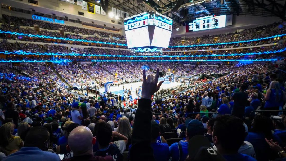 nba为什么商业价值大(NBA市场价值回归，谁为季后赛点亮商业之灯？)