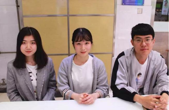 一所大学不仅有独立的地铁站，还坐拥24个食堂，考上的学生有福了