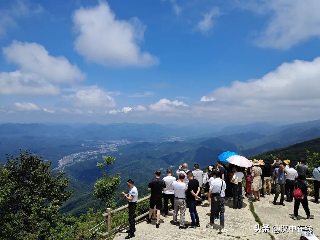 春天來了，我們一定要去漢江源爬山