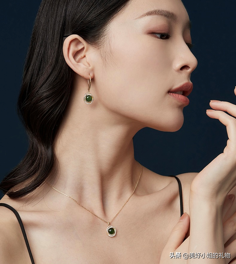 母亲节礼物系列I 细数我私藏的宝藏首饰，千元不到让妈妈闪耀起来