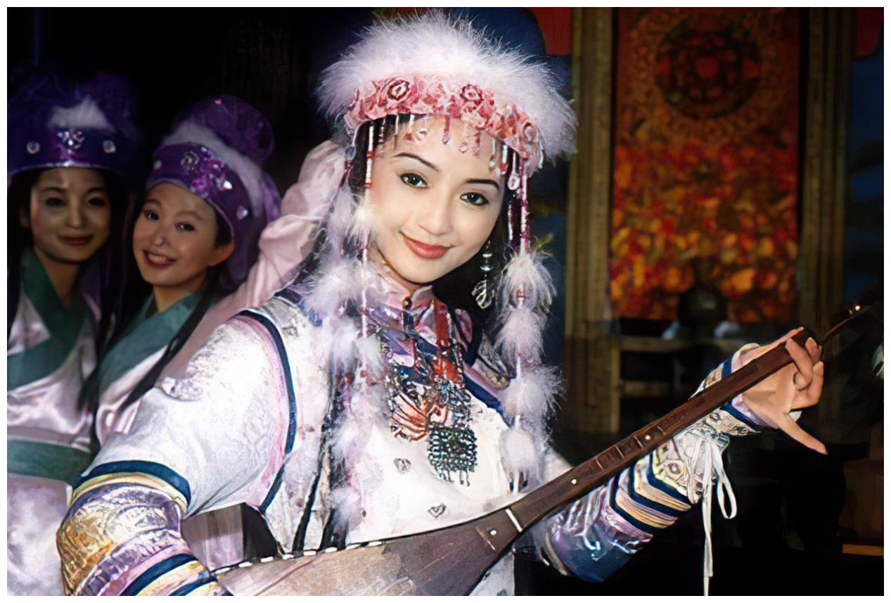 "香妃"刘丹:27岁去世后,父亲哥哥相继离世,一家4口只剩母亲