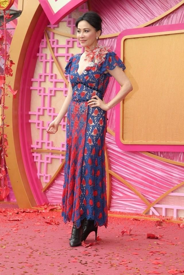 刘嘉玲艺术写真图片(刘嘉玲穿黑色蕾丝裙显身材) - 赤虎壹号