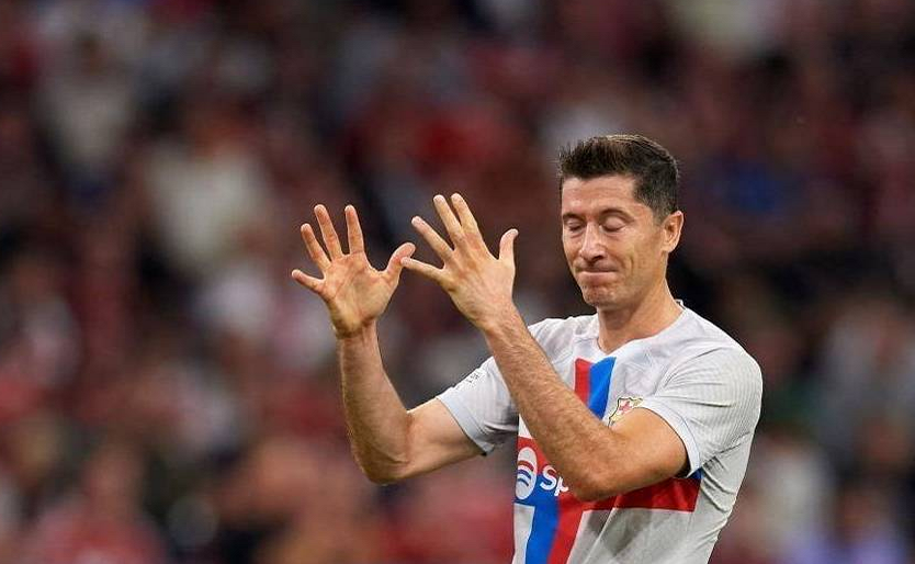 今年欧冠为什么没有豪门（欧冠小组赛第二轮结束！五大豪门表现不佳，一豪门豪投3亿还垫底）