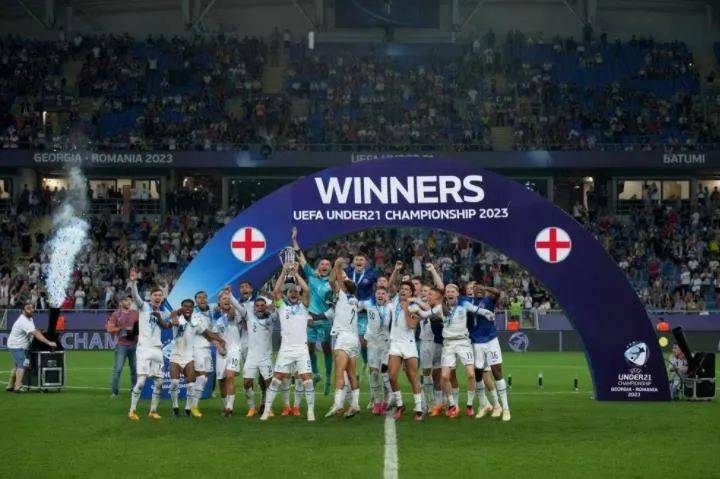 2020欧洲杯赛程图(复盘欧青决战：华丽英格兰攻守均衡，效率为王三狮掌握胜利