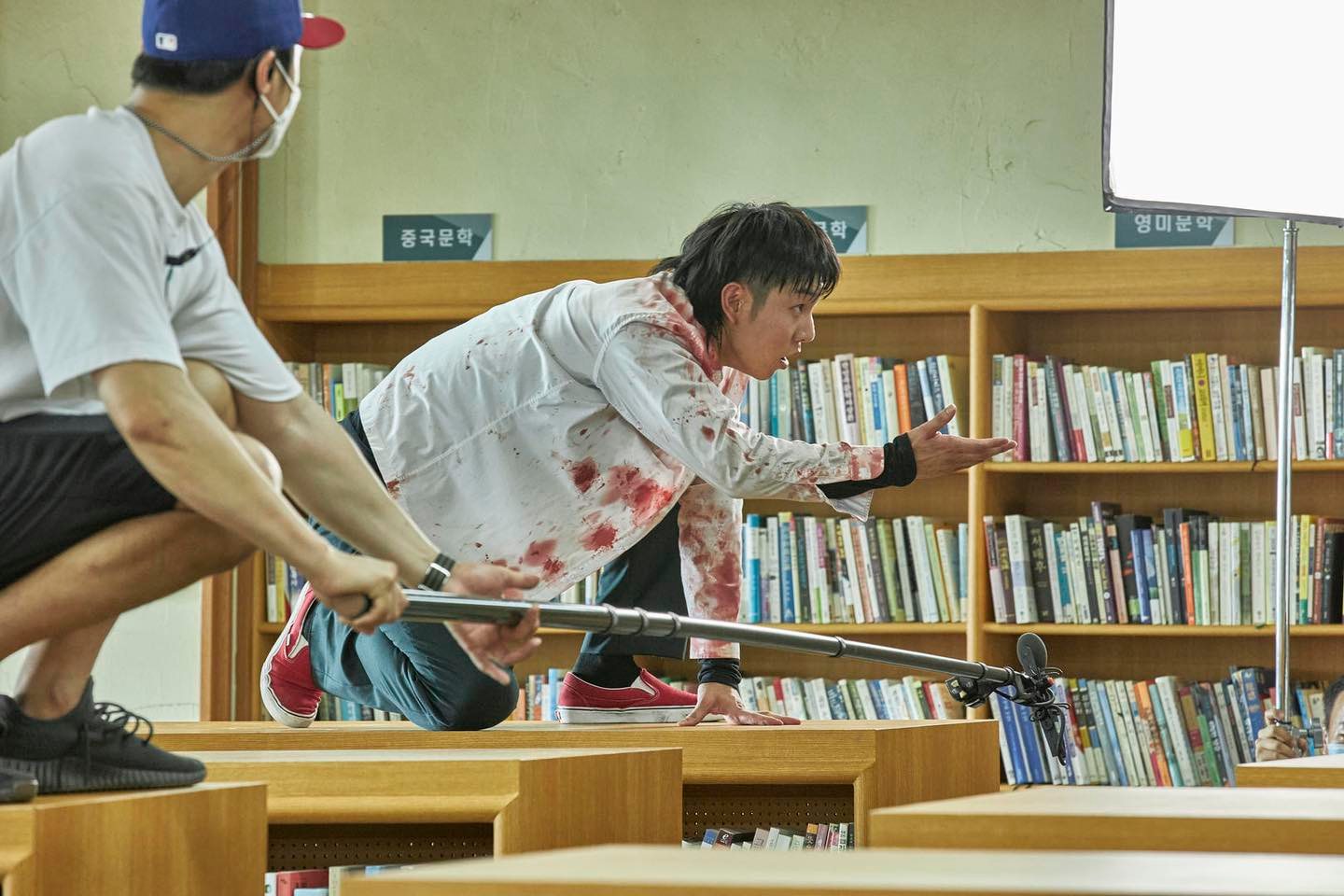Netflix排名第一！又一部韩国爆款丧尸片，一集就上头