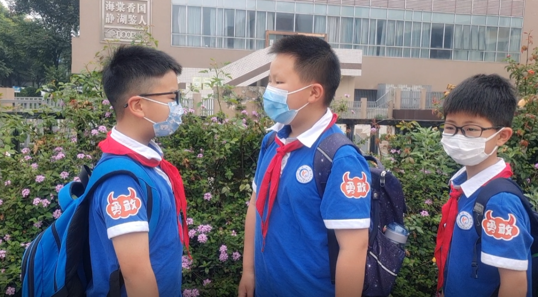 双流区棠湖小学开展“阳光童心，用爱守护”主题系列心理活动