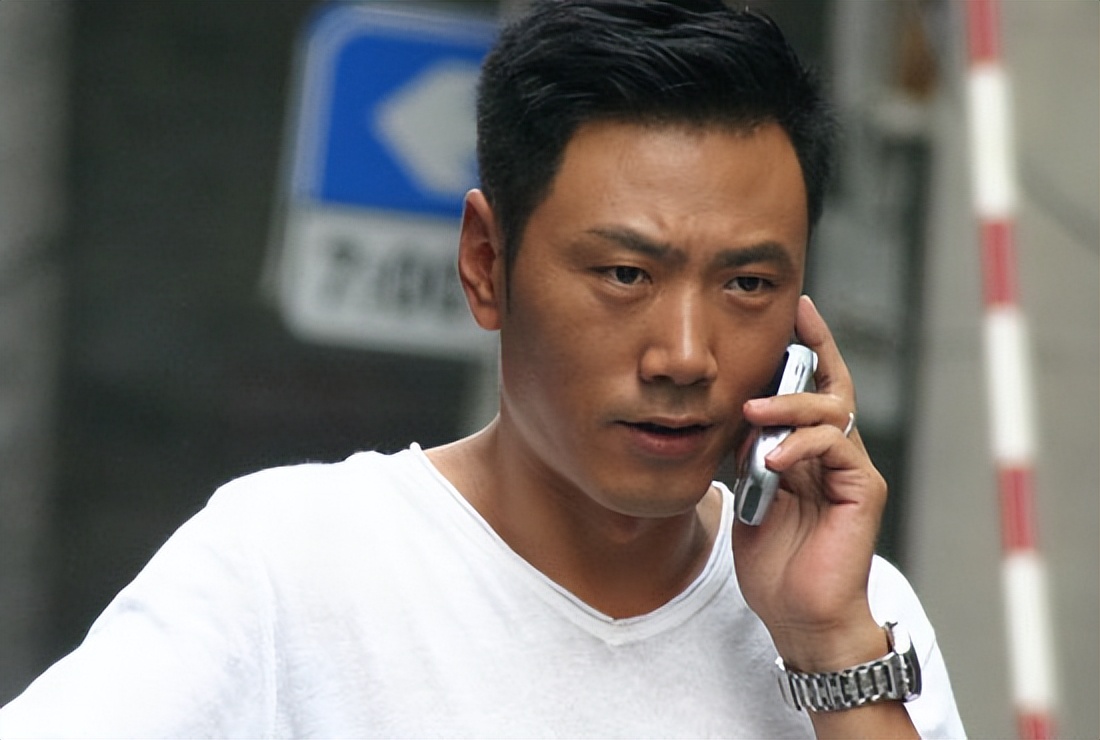 "硬汉"宋运成:36岁当"北漂",妻子帮他中年走红