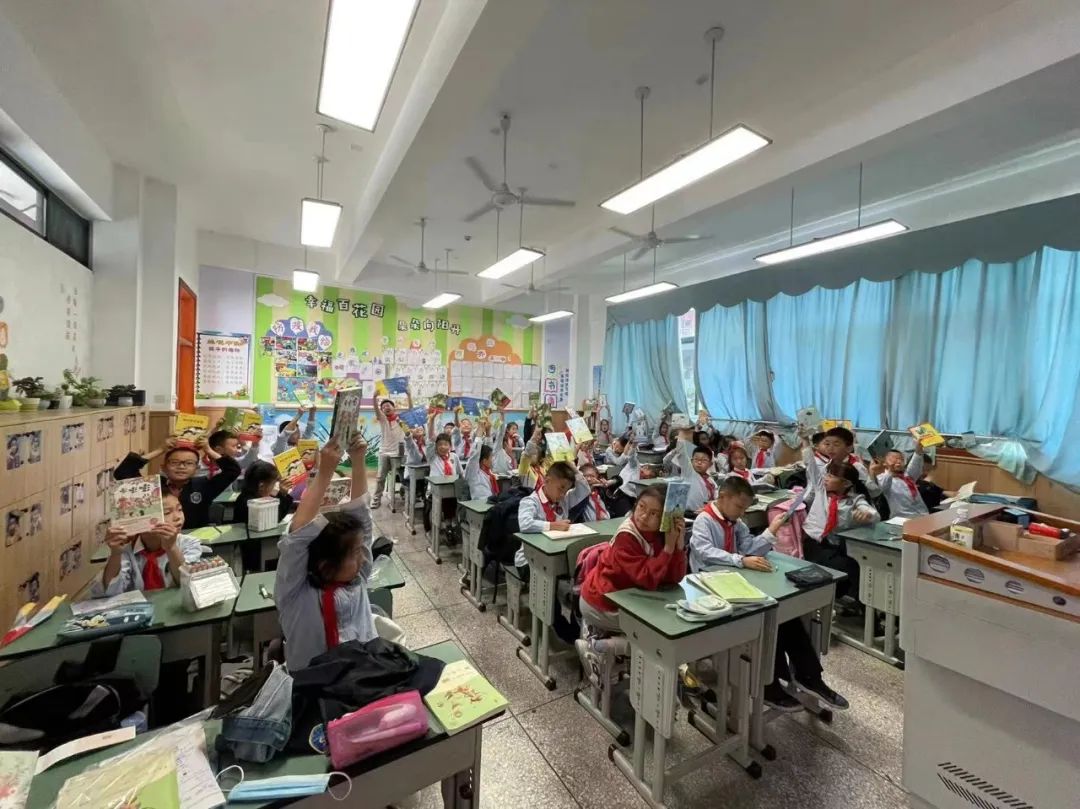 兰花喜阅读 书香润童年｜走进实验小学外国语学校书香班级3.1班