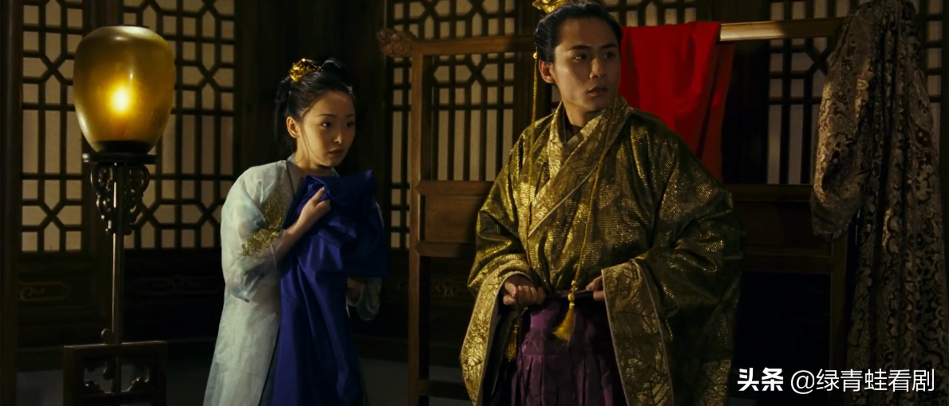 张艺谋斥资3.6亿，为打造巩俐女皇梦，周杰伦成最惨工具人