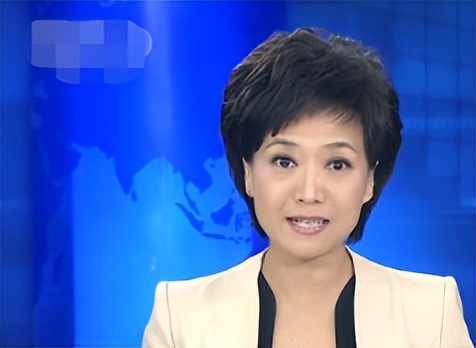 "全国三八红旗手"贺红梅:27岁主持《新闻联播》,55岁婚姻成迷