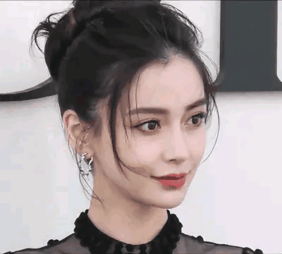 9位“妈妈专业户”：天生一张养尊处优脸，自带贵气，演不了穷人