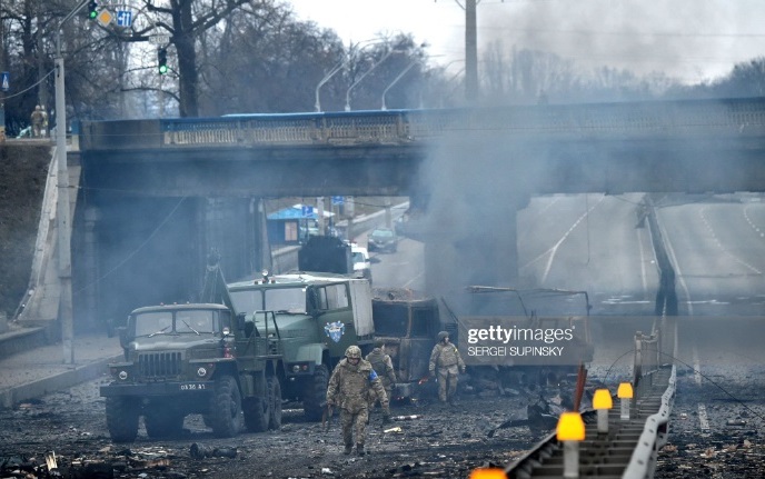 ����ӪЮ��ƽ��ܲ�Ͷ�������ھ���ڧ��ս���������������ֳ�Χ��