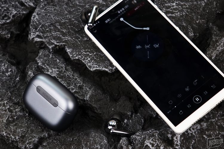 音质出众还有创新测温亮点的真无线蓝牙耳机——荣耀Earbuds 3 Pro
