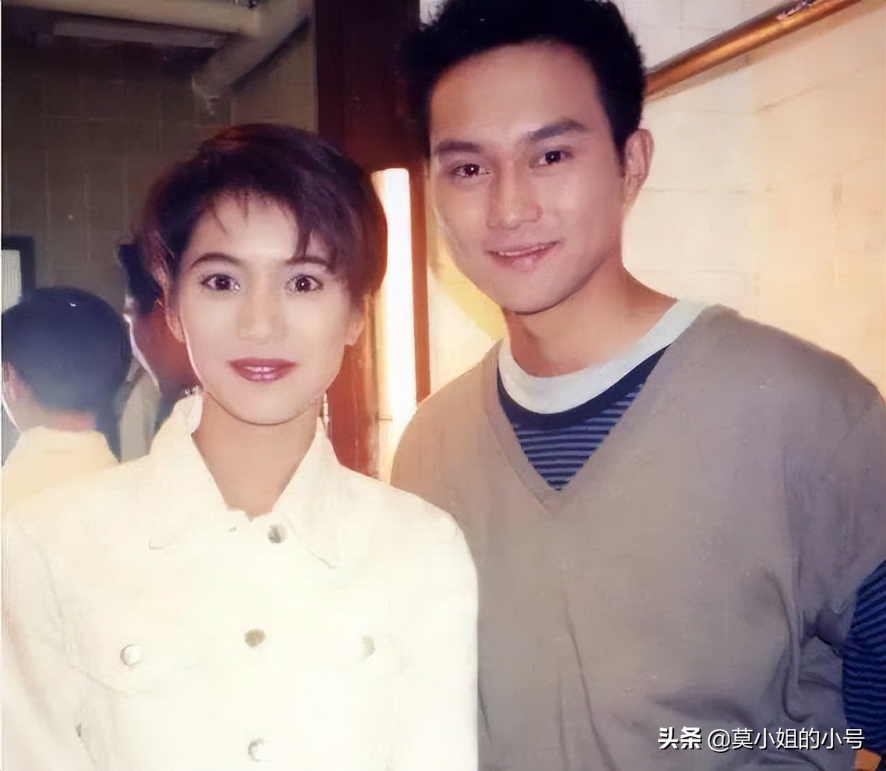 独宠爱妻，不炒绯闻，个个情史干净，这8位男星堪称娱乐圈清流