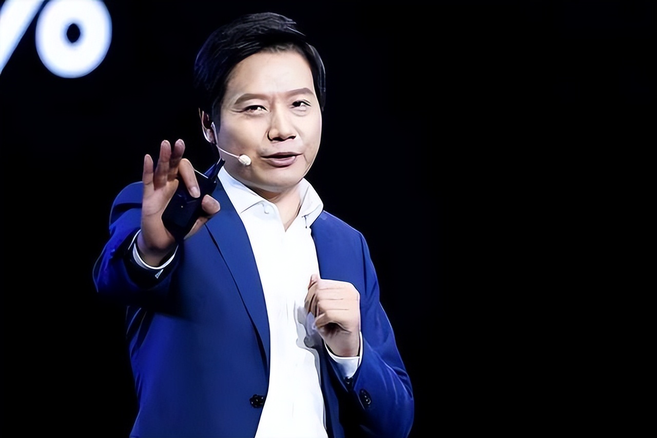 雷军卸任小米互娱执行董事