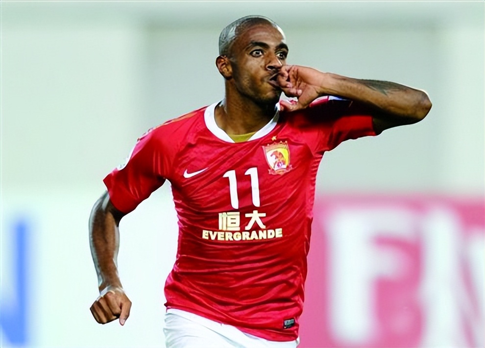 广州恒大穆里奇（官宣离队！穆里奇欲重返广州队，郑智黄博文笑了）