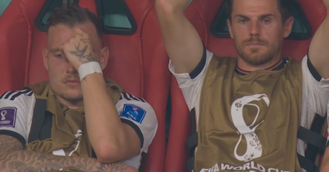 德容世界杯为什么没有红牌（每天都“惹事”，它气炸世界杯半数球迷）