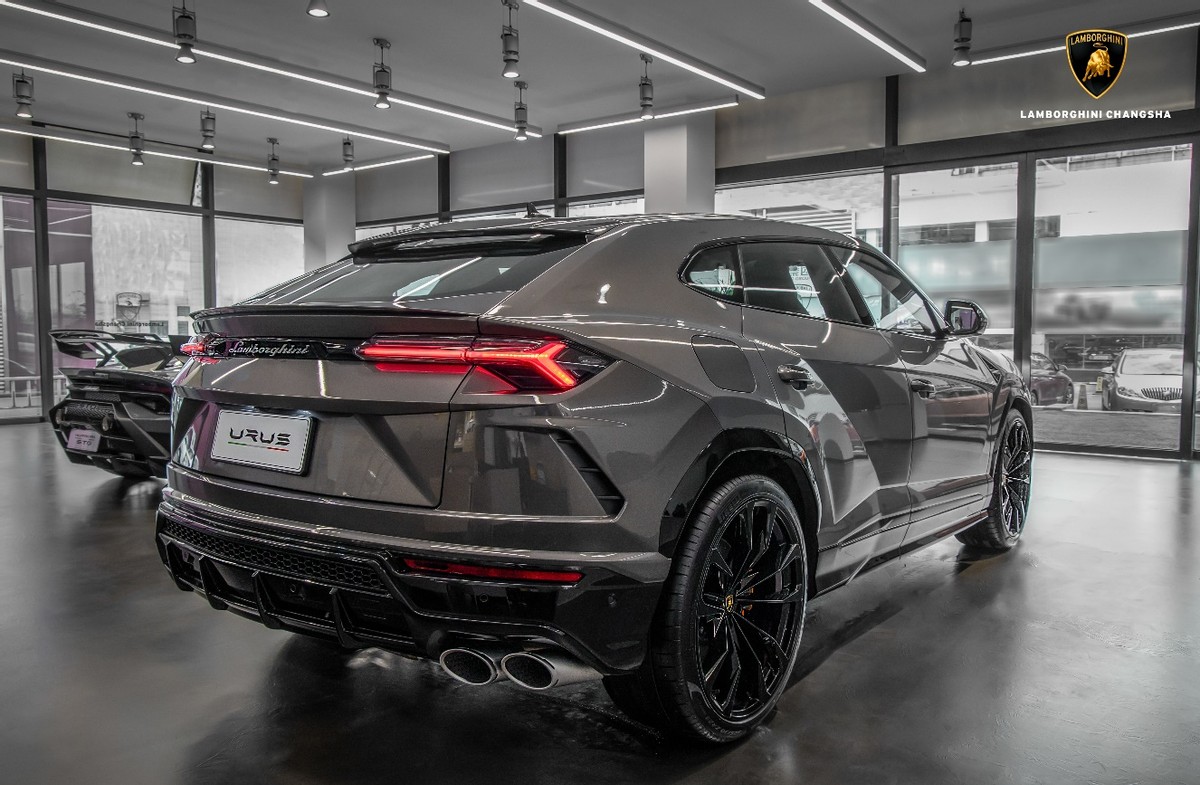 ᳬSUV Urus â4棬׿Խ5¼ɳ
