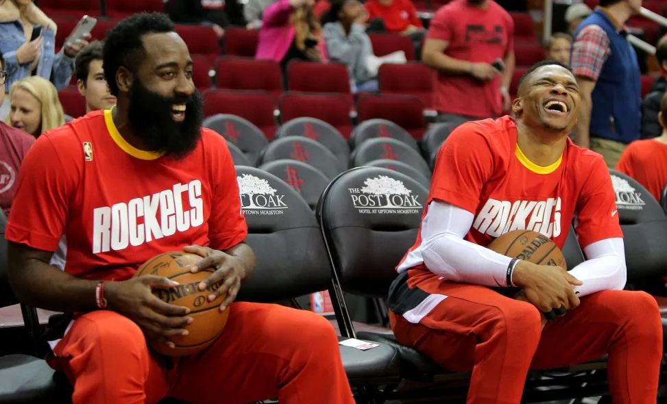 NBA火箭新闻最新消息（火箭有机会得到欧文+布朗？6换1方案出炉，名记费根透露斯通想法）