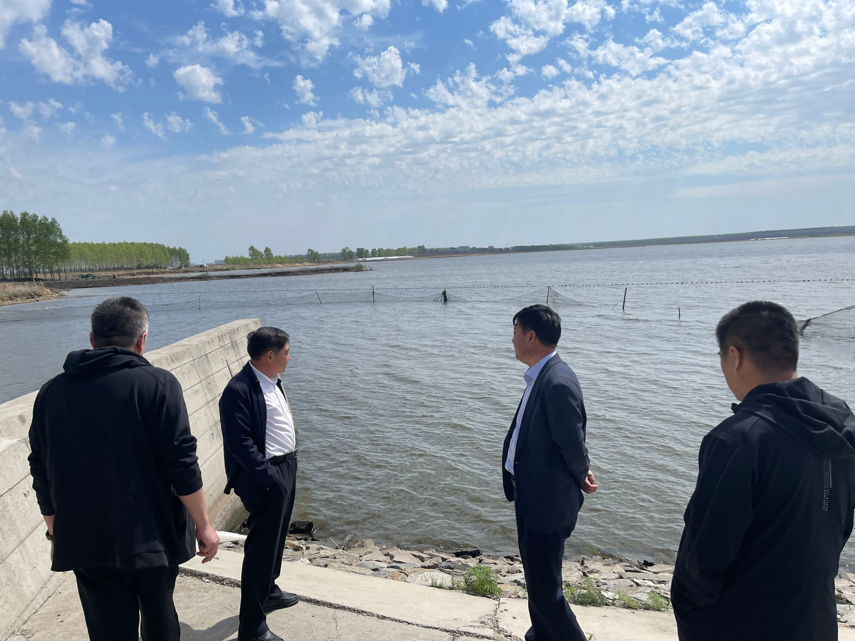 黑龙江海伦纪委：强化监督筑牢纪律“堤坝”